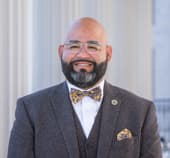 Adam Gómez