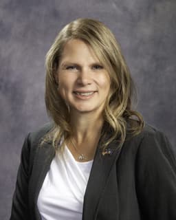 Melissa Nikolakakos