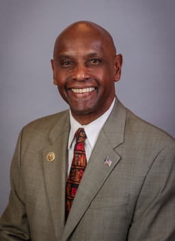 Cecil Thomas
