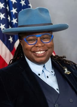 La'Tasha Mayes